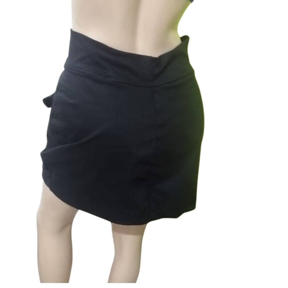 Falda Short Cargo Negra Talla M